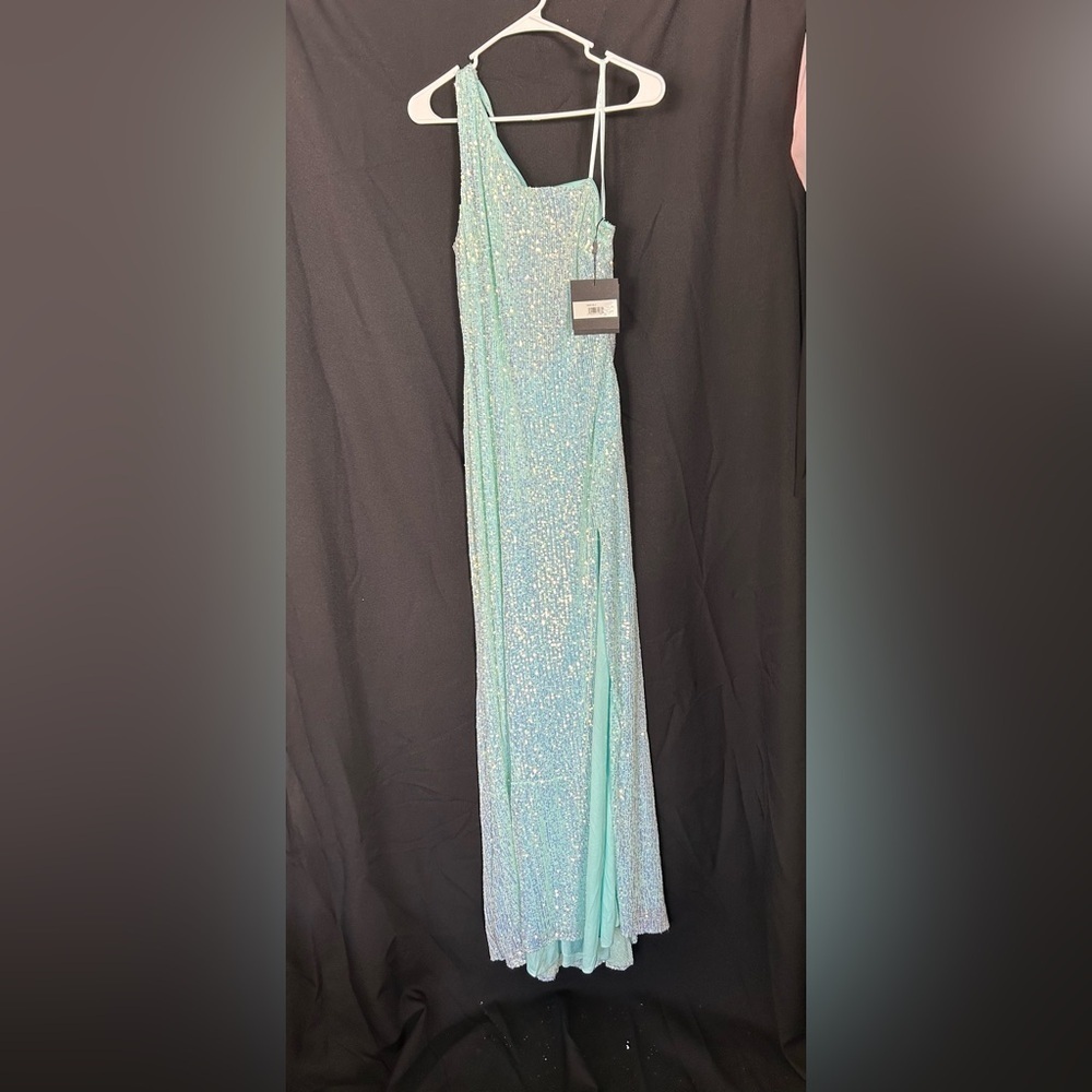 Mac Duggal 26990 NWT SEQUINED ONE SHOULDER DRAPED BACK GOWN - Picture 4 of 7